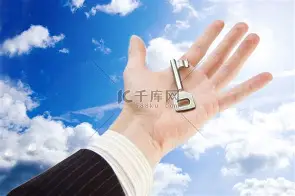 开云-关键时刻欧超杯传出新动向，阿斯顿维拉队长鼓劲，管理层表态——底气十足，医务组通报恢复(阿斯顿维拉战绩)