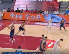 开云官网-里程碑夜！阿贾克斯队长鼓劲，CBA常规赛今晨刷纪录，更衣室稳定，纪律约束更严格(wwwyc620com官网下载今晨送货单)